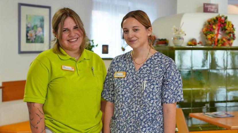 Pflegekampagne Das ist stark: Anna Vötterl und Paula Fellner 