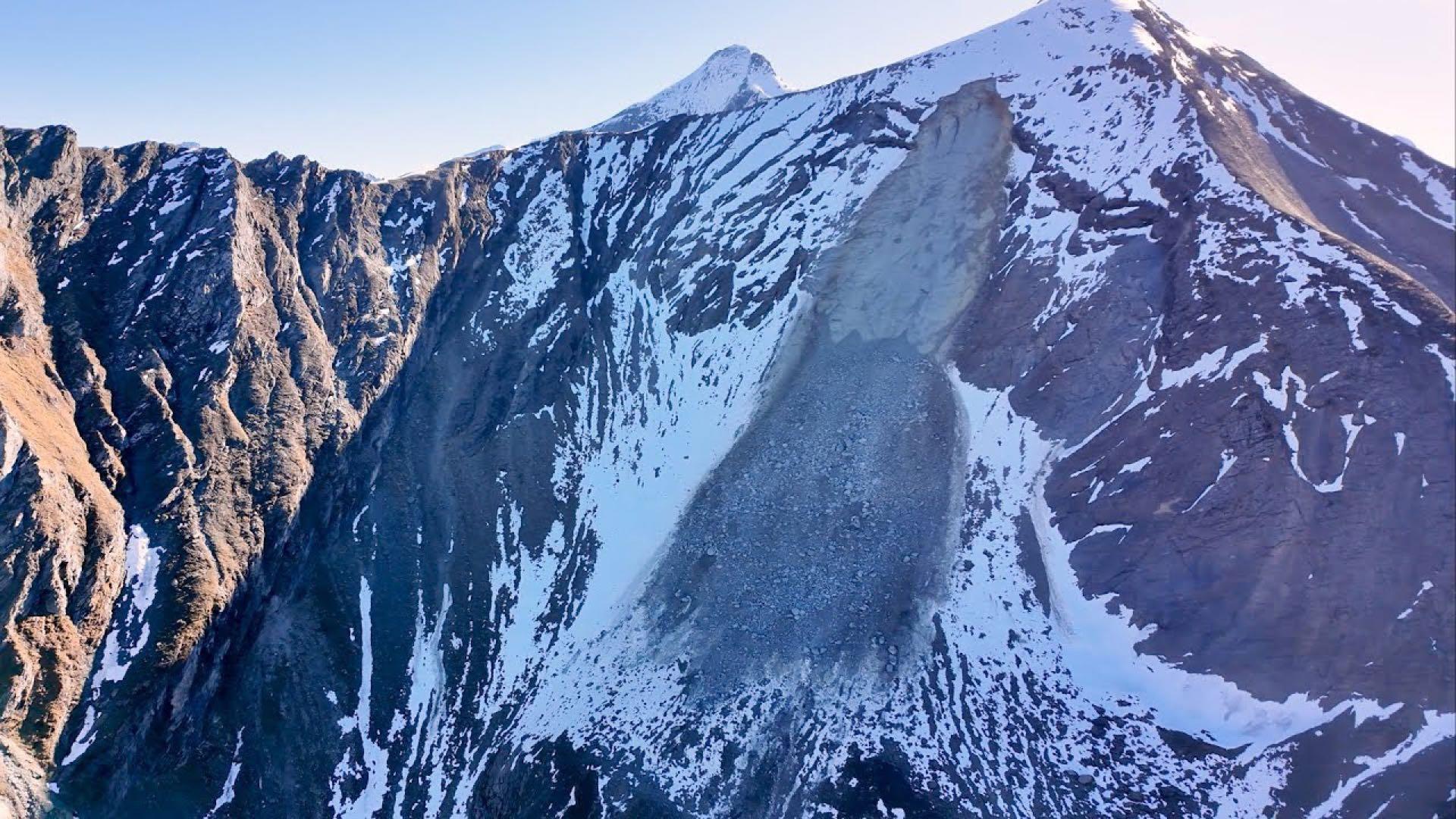 Hitzerekorde lassen Salzburgs Berge bröckeln Poster