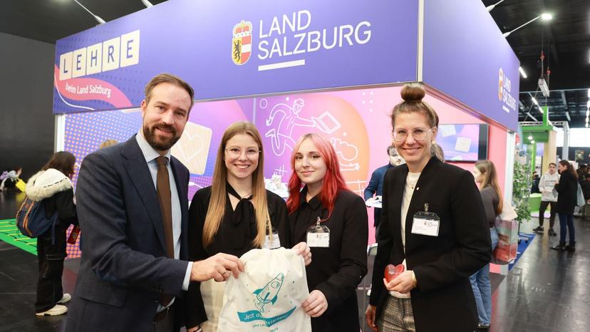 Das Land Salzburg auf der Berufs-Info-Messe 2023