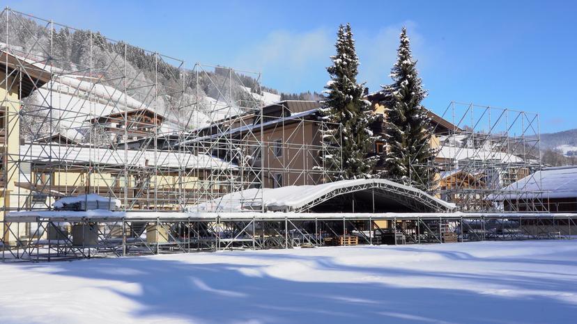 WM-Check: Medal Plaza im Ortszentrum Hinterglemms