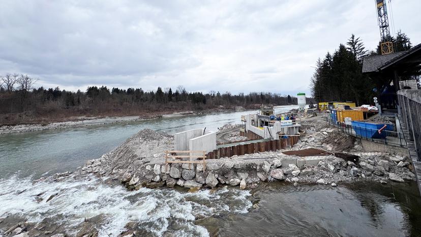 Strom für Bergheim, eine Treppe für die Fische