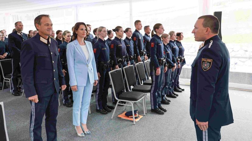 40 neue Polizisten treten ihren Dienst in Salzburg an