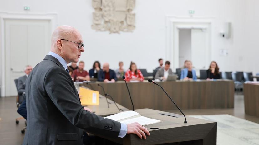 Soziallandesrat Wolfgang Fürweger im Studiogespräch