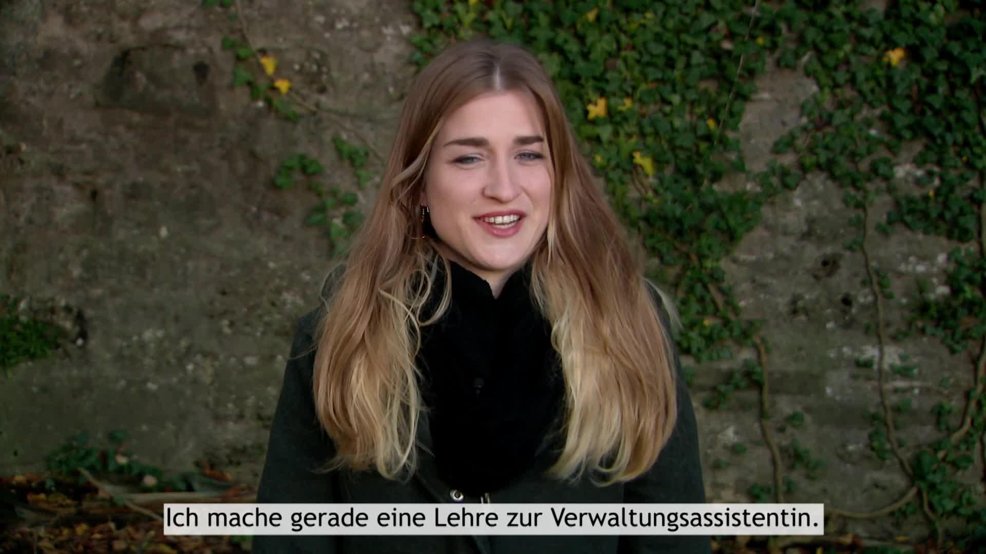Lehre Land Salzburg. Michaela ist mit dabei